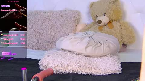 Isis online show from October 12, 2:42 pm