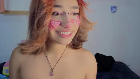 Isisjones18 online show from November 1, 7:35 pm