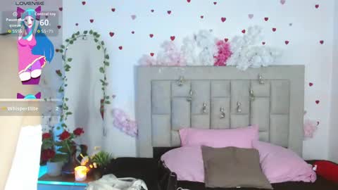 Isla Rosee18 online show from April 13, 12:48 am