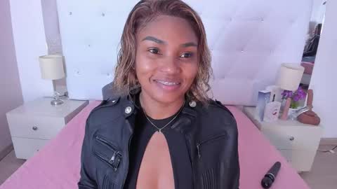 Vanessa online show from February 1, 11:40 am