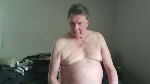 island625103 online show from April 18, 9:15 pm