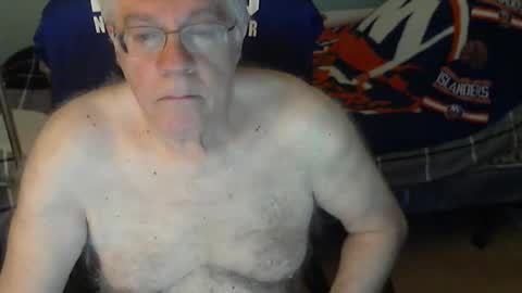 islesman22 online show from April 23, 9:17 am