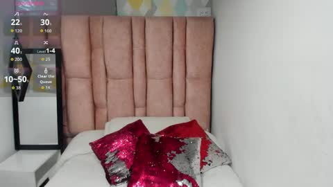 ISSA MILF online show from April 9, 1:17 pm