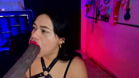 Issafoxx online show from March 19, 12:21 pm