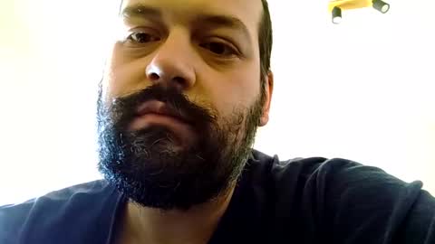 italianbigboy932 online show from April 6, 9:54 am