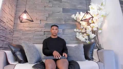 Italo Moore online show from October 1, 11:53 am