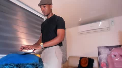 itanxfor online show from November 11, 12:29 pm