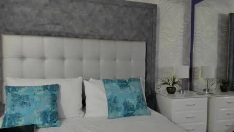 B I B I  online show from December 3, 12:09 am