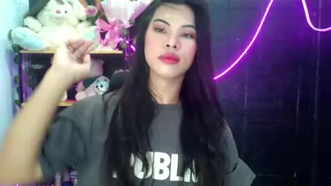 its_chloe20 online show from May 31, 4:55 am