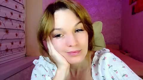 itslunaday online show from September 11, 6:42 pm