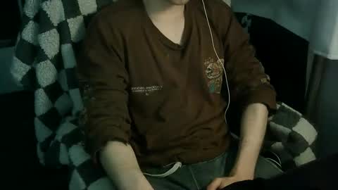 itsnotliam834 online show from April 2, 1:13 am