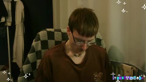    online show from April 22, 7:21 pm