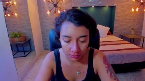 ivannacollen online show from December 11, 12:23 pm