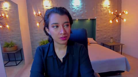 ivannacollen online show from January 17, 12:42 pm