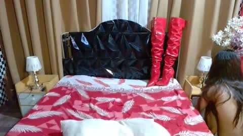 ivone_twinkle online show from May 7, 9:49 am