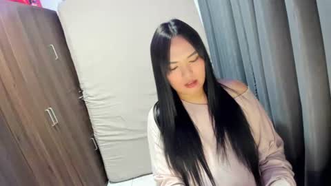 ivory_fons online show from April 15, 8:09 pm