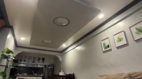 kirstenelsie online show from October 20, 12:48 am