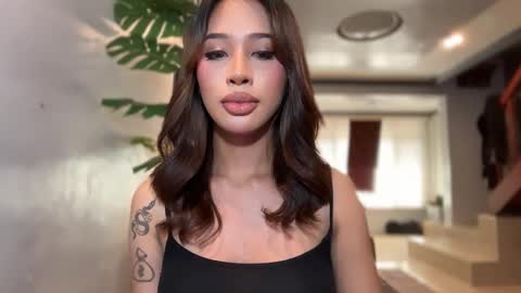 kirstenelsie online show from February 20, 6:26 am