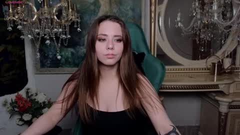 ivorywood_ online show from September 14, 2:07 pm