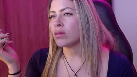 Snapshot of ivy__taylorr chatting on October 9, 5:46 am Diana Rojas  online show from October 9, 5:46 am