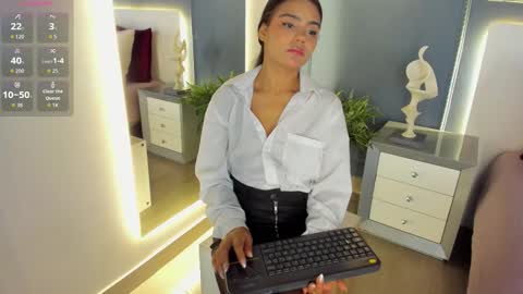 ivyellis online show from November 5, 11:56 am