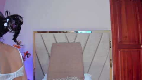 IvyJhonss online show from November 26, 12:13 pm