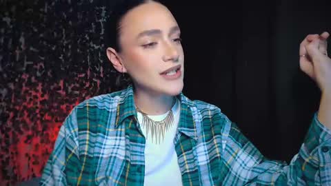 Miss Ivy online show from March 5, 6:45 pm