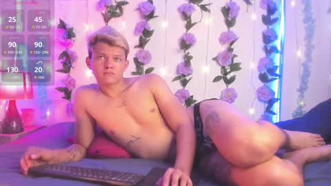 izan online show from March 26, 8:36 pm