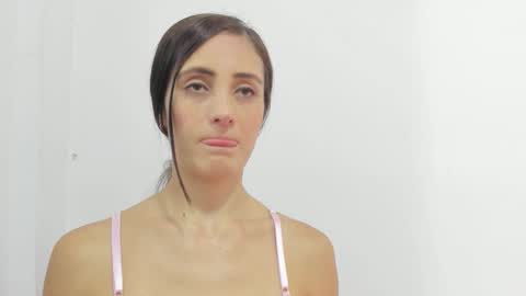 Izzy online show from November 1, 7:35 pm