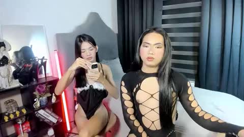 IZZY online show from March 4, 1:57 am