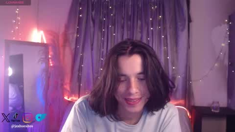 Hey im Jaxxxon check my info     online show from January 19, 10:36 am
