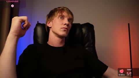 Danny online show from December 3, 4:18 pm