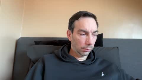 j_dc online show from September 12, 9:44 am