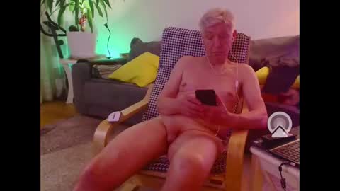 jacek___1 online show from December 23, 6:15 pm