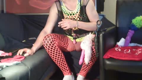 Snapshot of jacekwrrr chatting on December 28, 7:55 am JACKSLUT BUY ME . FAN CLUB MEMBERS AND THOSE WHOM THE MEMBERS INDICATE SISY SLUT PROVIDES THEM  FREE SERVICES online show from December 28, 7:55 am