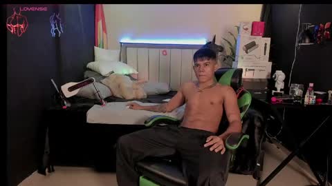 JACK CASTELL online show from May 19, 11:23 pm