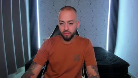 Jacke online show from April 1, 3:51 am