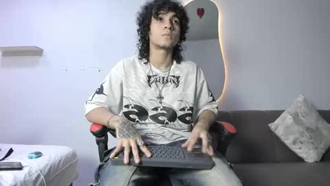 Jackes Taylor online show from March 16, 6:06 am