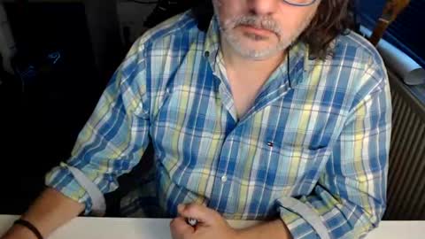 Jack independent model  online show from June 11, 7:01 pm