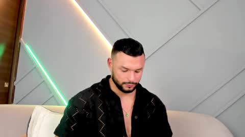 Jackson Wayne online show from February 17, 9:54 pm