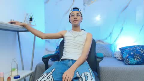 jacob_blackwell online show from March 2, 3:44 am