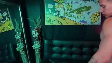 JACOB JAMES online show from March 25, 2:40 am