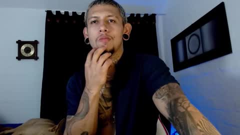 Michael Caicedo online show from February 26, 4:19 am