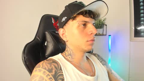 jacobb116 online show from February 24, 2:40 am