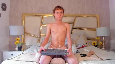 jacobrusso online show from May 18, 4:13 pm