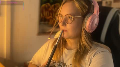 jacywinslat online show from September 18, 2:32 pm