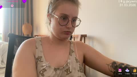 jacywinslat online show from March 31, 10:15 am