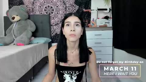   online show from March 10, 9:18 pm