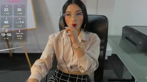 jade_connor online show from May 14, 8:40 pm