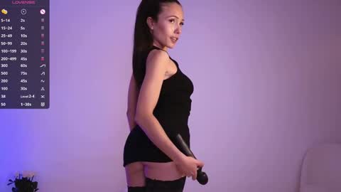 Jade Paris online show from October 13, 12:40 pm